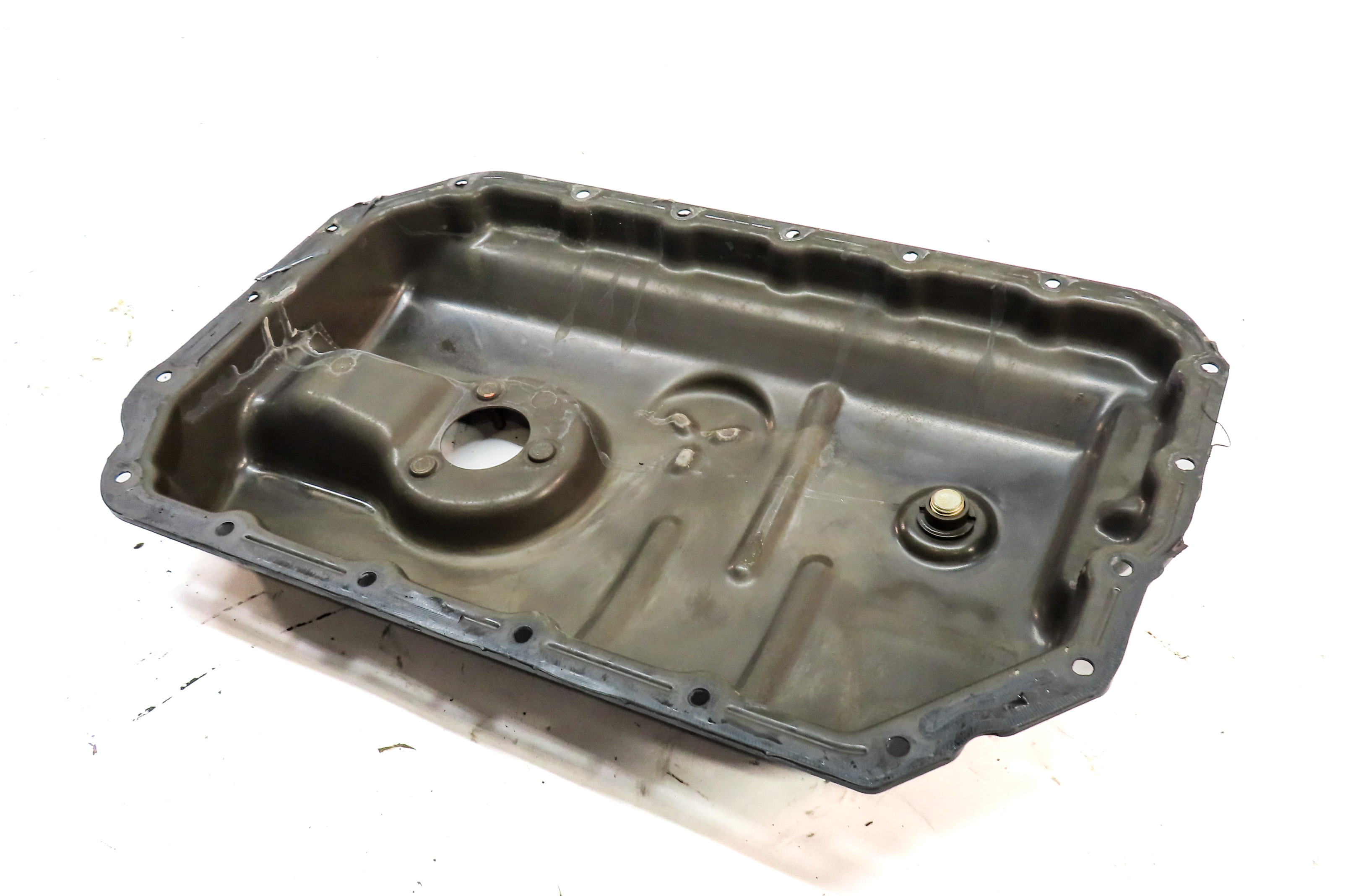 08-17 AUDI A4 S4 A5 S5 A6 A7 A8 Q5 Q7 B8 8K 8T 8R 3.0L 3.2L LOWER ENGINE OIL PAN — exact item pictured